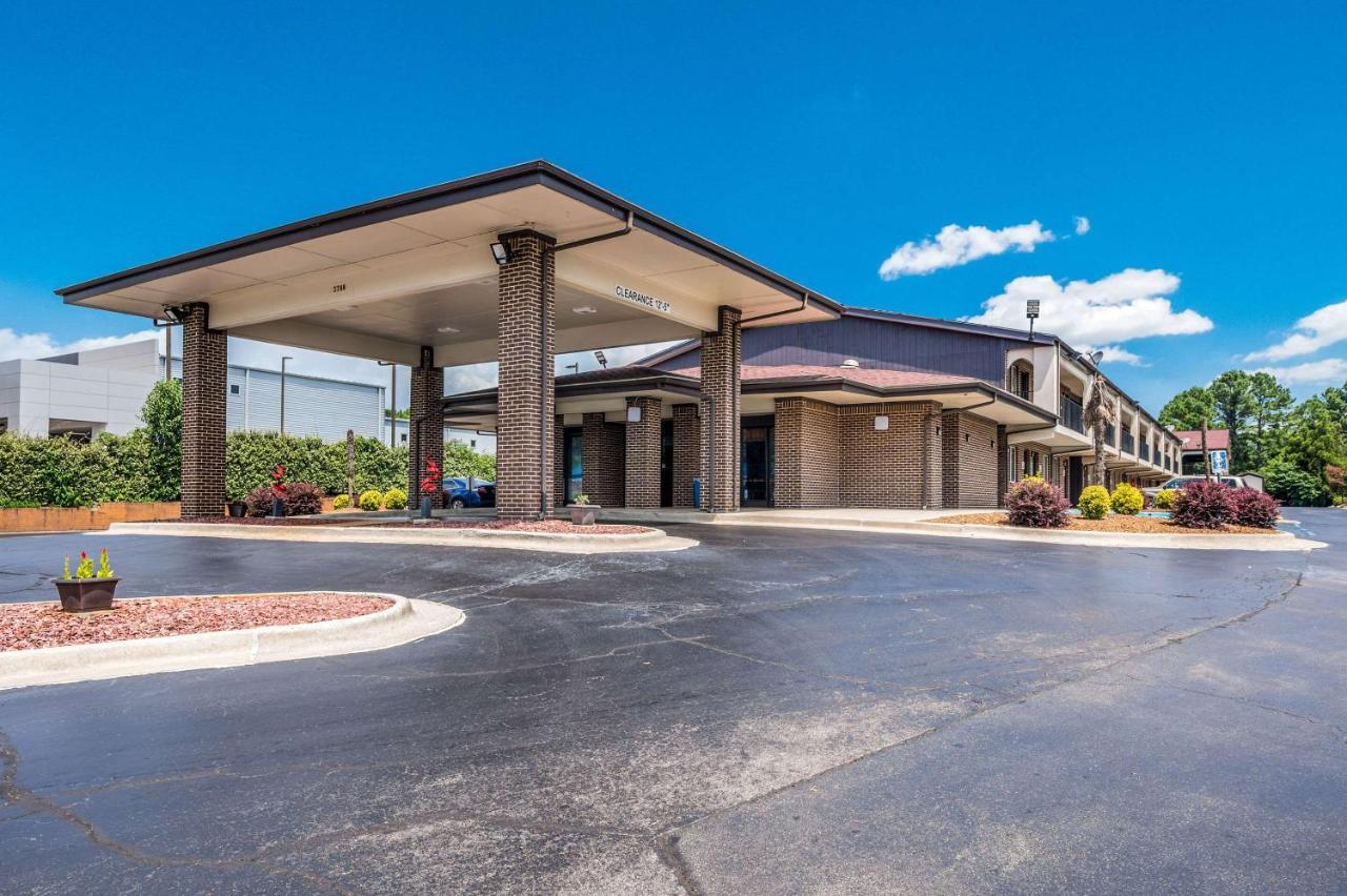 Econo Lodge Inn & Suites University Huntsville Ngoại thất bức ảnh