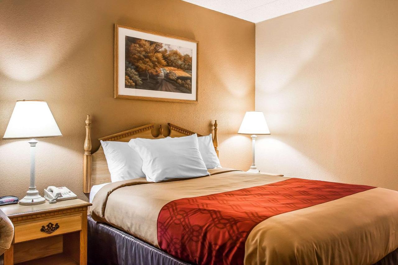 Econo Lodge Inn & Suites University Huntsville Ngoại thất bức ảnh