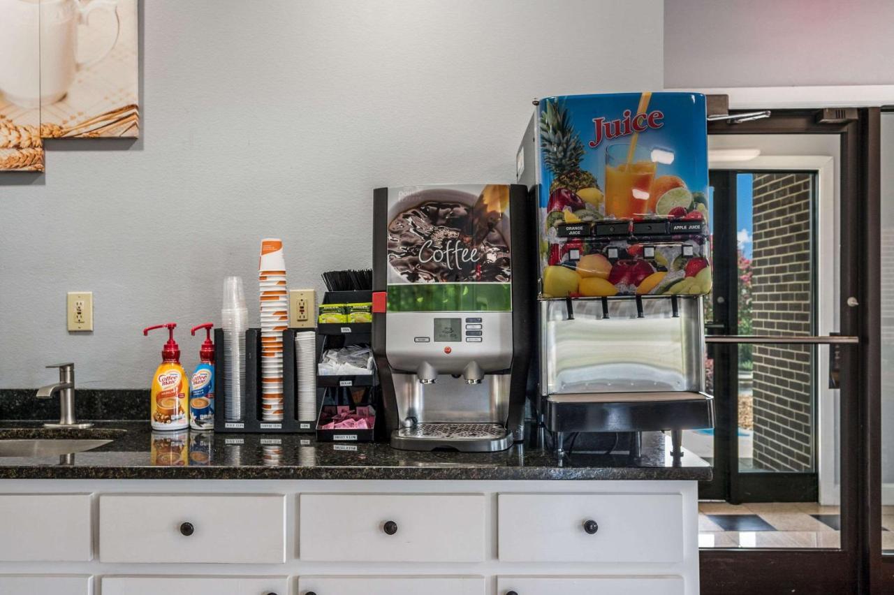 Econo Lodge Inn & Suites University Huntsville Ngoại thất bức ảnh