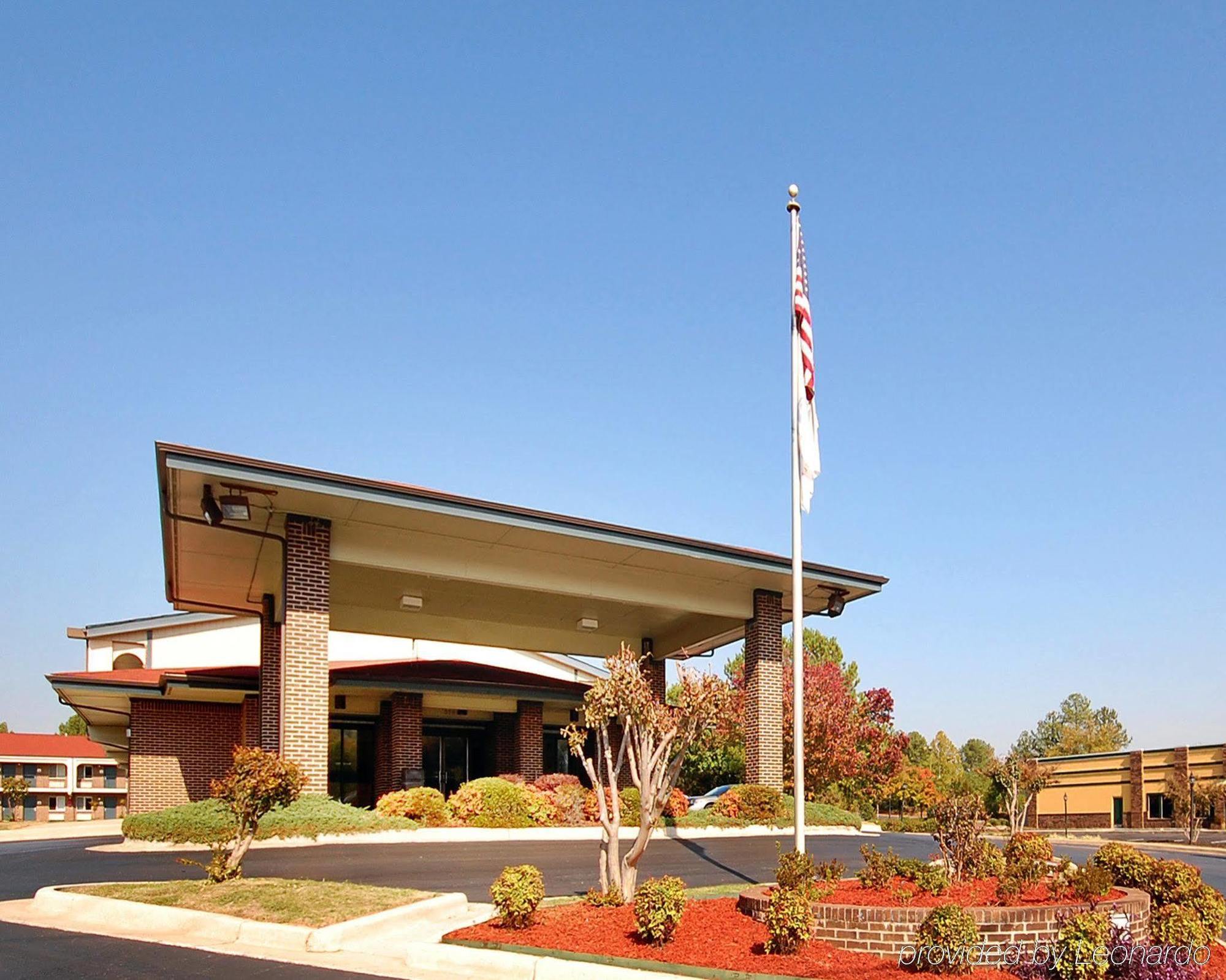 Econo Lodge Inn & Suites University Huntsville Ngoại thất bức ảnh