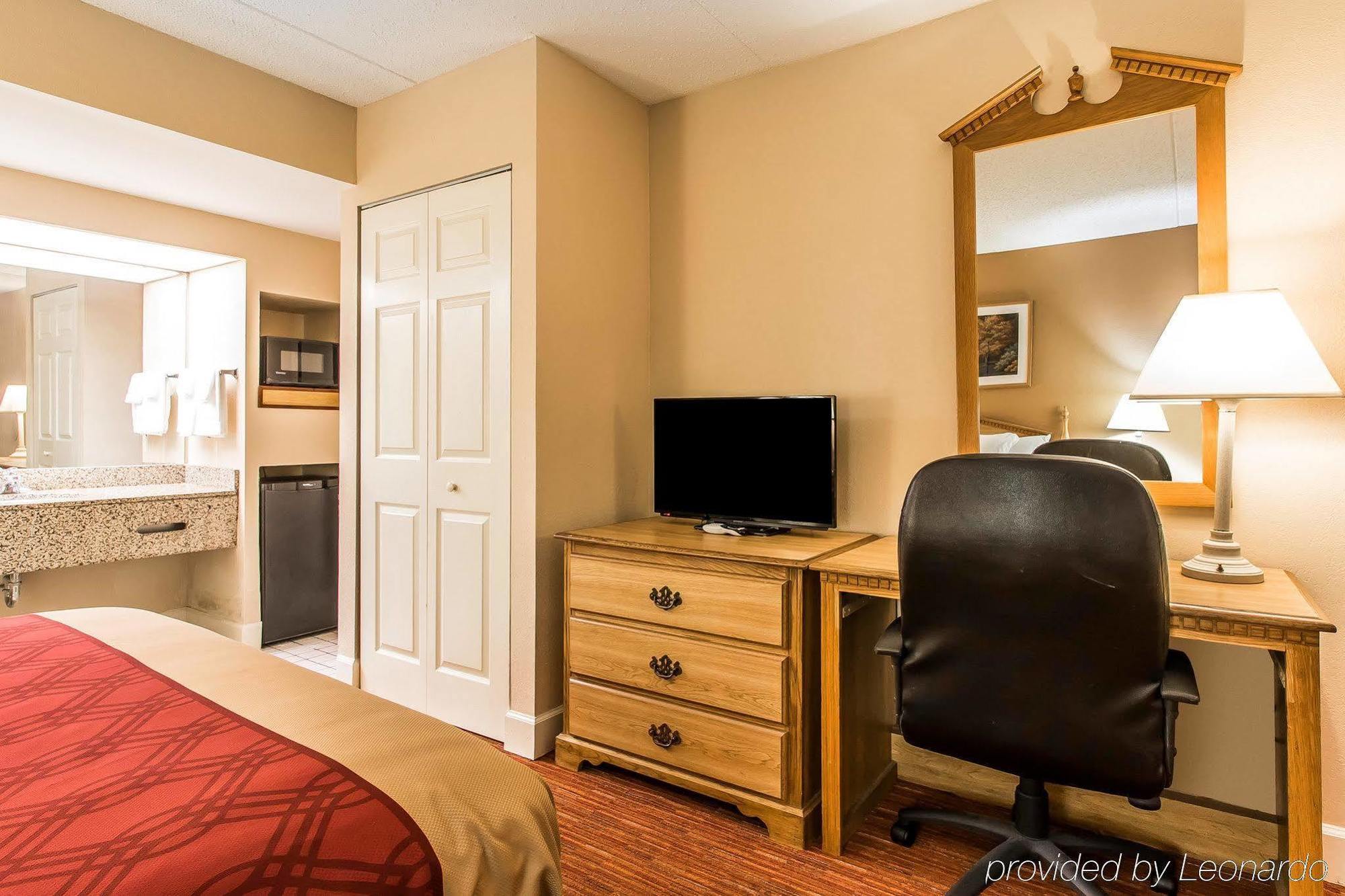 Econo Lodge Inn & Suites University Huntsville Ngoại thất bức ảnh